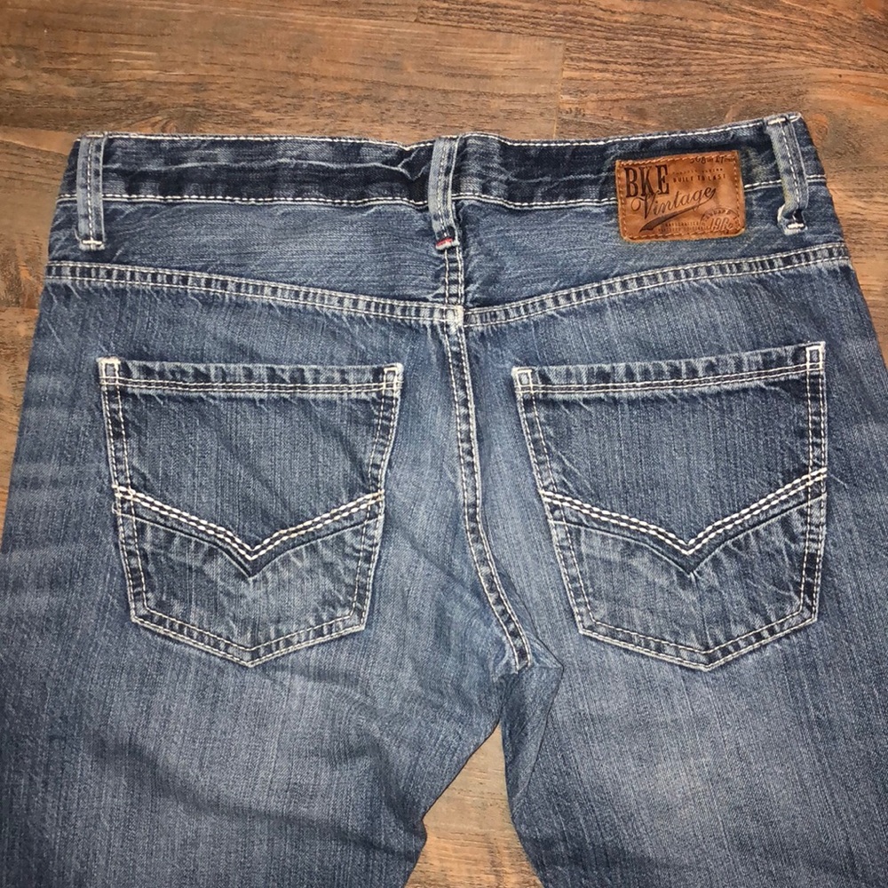 Buckle Jeans